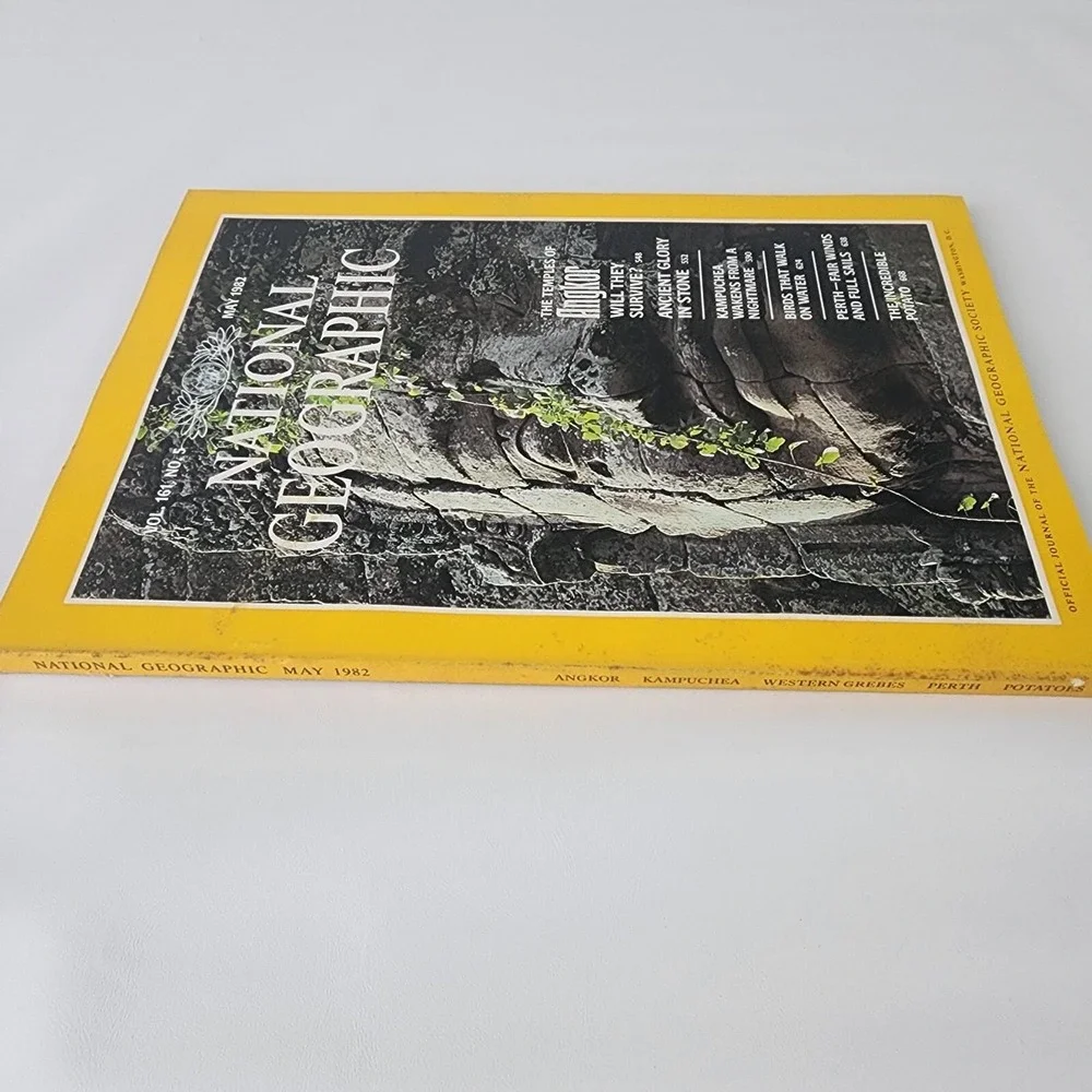 National‎ Geographic Magazine May 1982 No Insert
